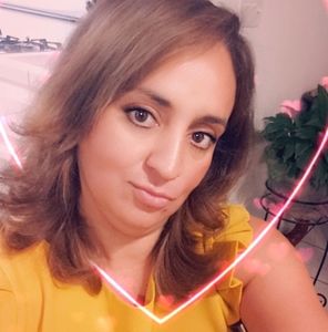 Meet your Posher, Sandra